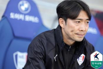 Coach Byun Sung-hwan's plan to respond to the flow of soccer and squad → Acting President Kim Jung-soo's strategy for the use of decisive players due to the lack of weight in defense 