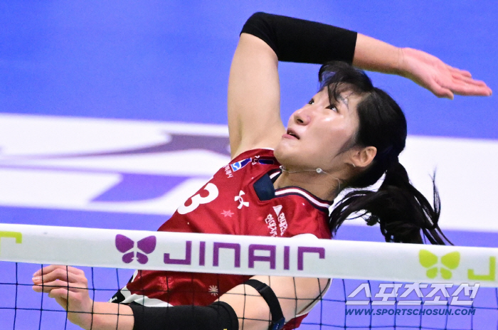 Four blocks with a 52% success rate. Hyundai Engineering & Construction's ace in Korea has risen to second place. I can only do what I can. 