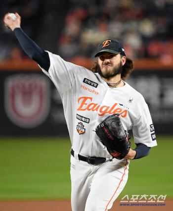 He's a pitcher who only worked in Korea… Criticism has emerged against Ponce, who has skyrocketed in ransom. Do you suspect the KBO League level?