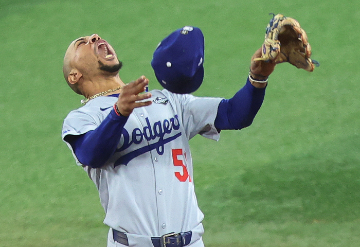 I can't oppose it and feel that LAD super emergency, 2.5814 trillion key agents should be sent to the battlefield. WBC ambitions are not one or two