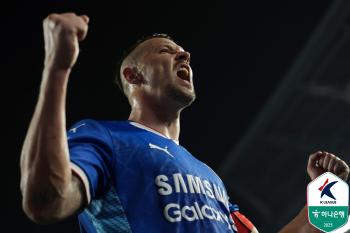 I met you on a single wooden bridge! Ilyuchenko Kim Ji-hyun will join Suwon vs Yuri Jonatan Nam Tae-hee's spearhead Jeju announces PO selection list 