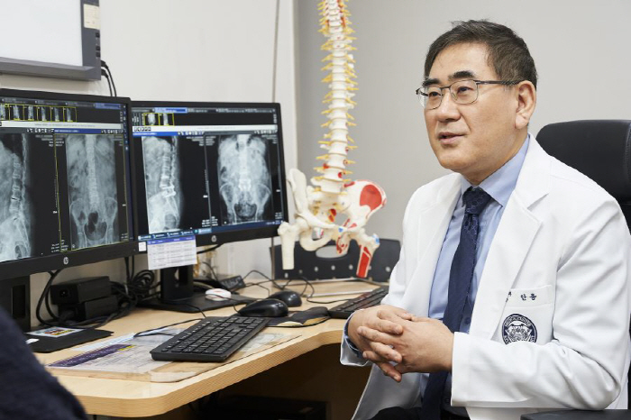Neuromyopathy, dilated lumbar intervertebral endoscopic decompression to improve pain and prove safety