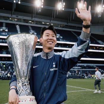 Oh! It's not the match against Liverpool? Tottenham's official announcement came out. Son Heung-min's comeback London date is 10th Champions League home game