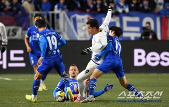  Suwon Jeju, fierce battle over promotion and stay