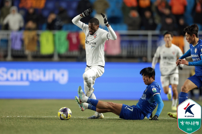 Red light again! K League 2's strongest firepower was blocked by the wall of K League 1. Suwon lost to Jeju in the first round of the promotion PO 01 