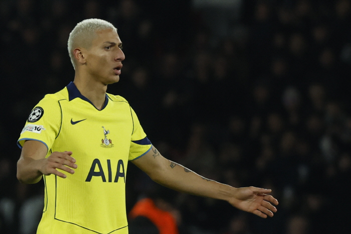 Exclusive report, you can't replace Son Heung-minRumors of a possible return to Hishalisson's family have exploded one after another, attracting interest in recruiting Everton