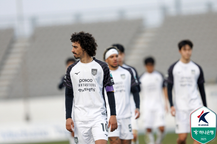  Tonghan's failed PO, Jeonnam broke up with director Kim Hyun-seok after a year...Back in the whirlwind of change