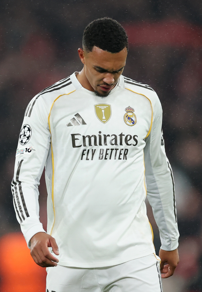 I left while being criticized in shock... Alexander Arnold AS→Injured Out Tears After Falling After Real Madrid Transfer