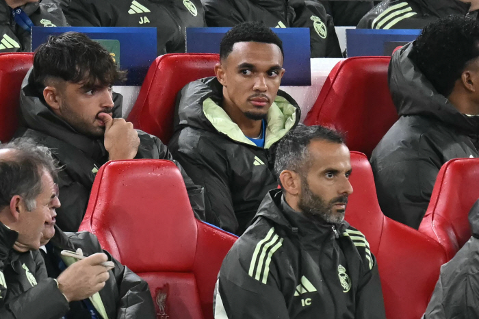 I left while being criticized in shock... Alexander Arnold AS→Injured Out Tears After Falling After Real Madrid Transfer