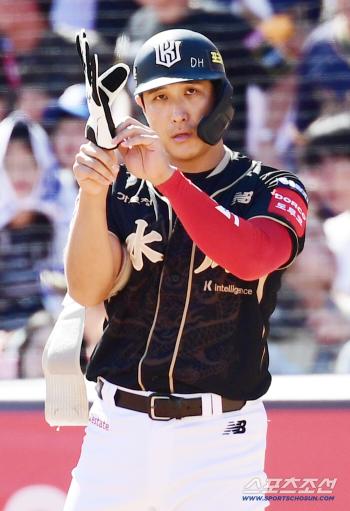 Isn't that too much? All the main players have changedThe unified championship players are also struggling to compete for backup