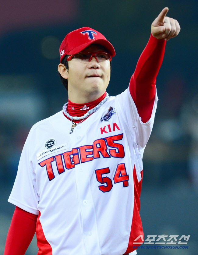 Kim Kwang-hyun is not the reference point for Kim Kwang-hyun. How did Yang Hyun-jong set aside 4.5 billion won, he treated the Tigers man