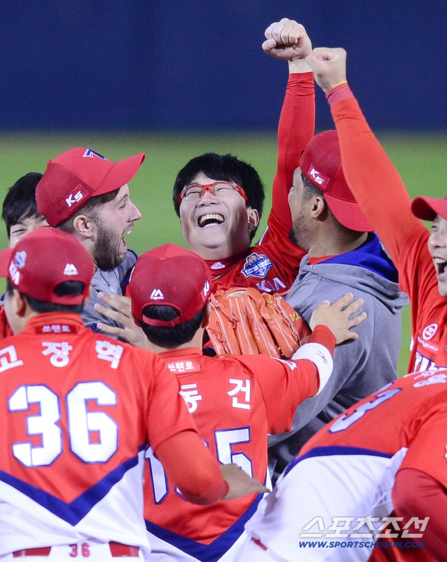 Kim Kwang-hyun is not the reference point for Kim Kwang-hyun. How did Yang Hyun-jong set aside 4.5 billion won, he treated the Tigers man