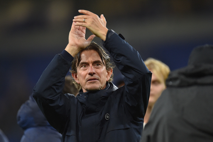 More serious than Postecoglou, in half a season, crisis of dismissal, considering appointing Frank as king of super emergency without SON