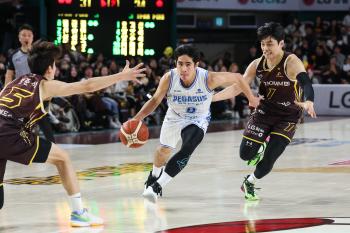  Yang Woo Hyuk's debut. Two points, plenty of potential! Korea Gas Corporation 66 to 64, overpowering LG. The construction of gas has changed