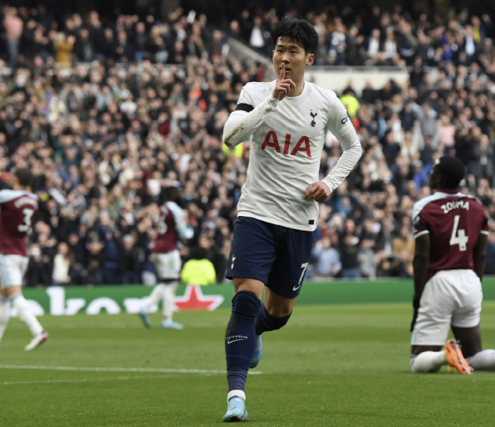 SON 7's permanent number → Dongsang? Son Heung-min made an official announcement himself. I'm happy to go back to Tottenham, to celebrate the legacy of legendary gift Ye-Son