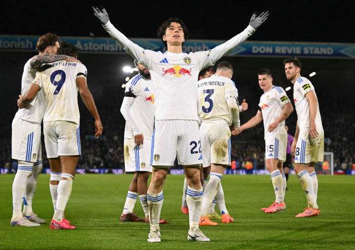 Tanaka, Japan's 12th Premier League scorer, contributes to EPL's debut goal against Chelsea → Leeds 31 victory