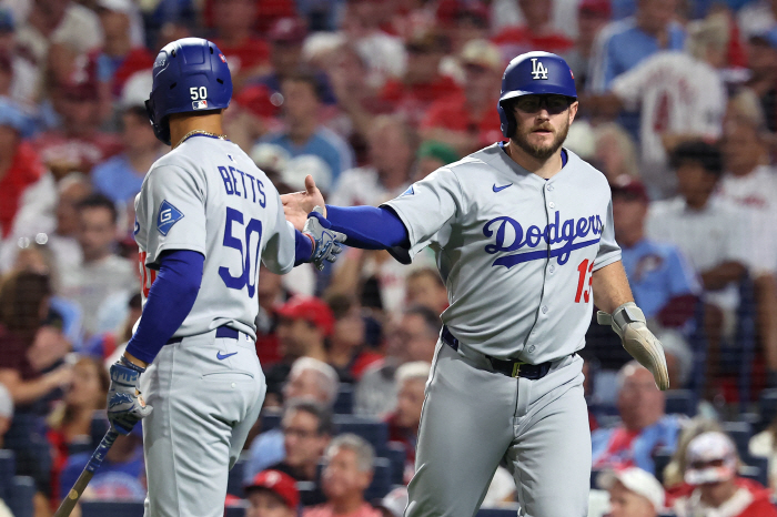 That's what everyone says. Wishing words that Munchi, who ignored A.C.E's provocation, is a great power