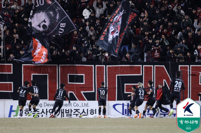 Captain Vasani's winning goal Bucheon FC's new history, goal post OUT 2 times Suwon FC 10 and winning its first promotion PO