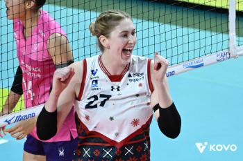 Kim Heejin's resurrection? 12 points, 4 blocks  63.6% success rate → Hyundai Engineering & Construction is in second place...Shutdown Heungkuk Life Insurance Co., Ltd. Blocks 3 consecutive wins