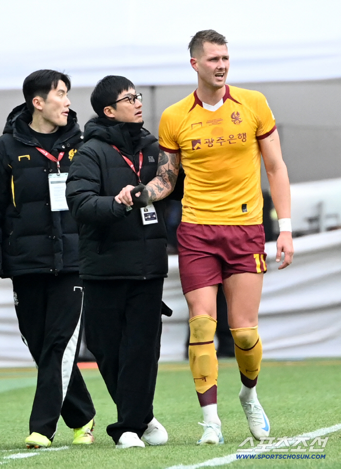  Director Lee Jung-hyo, Fried Jonsson, let's cheer up!