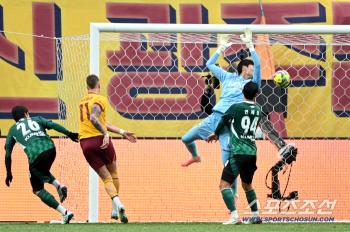  Fried Jonsson, equalizer with his head!