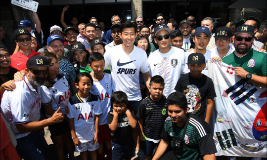 Son Heung-min was grateful for Mexico's hero. Kazan's miracle was recalled after the draw for the Korea World Cup…The match against Mexico is a match of friendship and a revenge match (media)