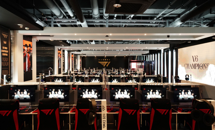 T1 Opens in Haeundae, Busan, the 2nd branch of T1 Base Camp, a next-generation PC room brand that will serve as a hub for e-sports