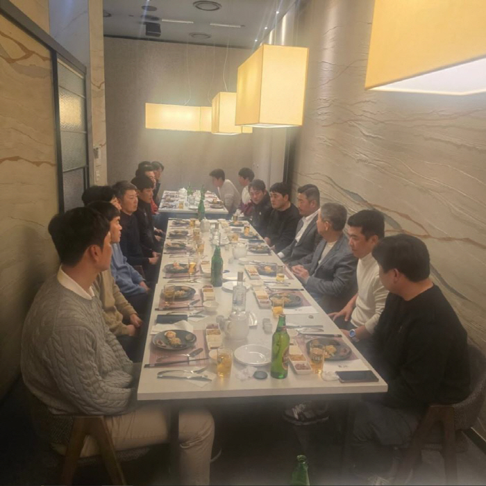 Two incumbent coaches! 84-year-old Kim Sung-geun's baseball flame, SK dynasty → Inherited to the present 