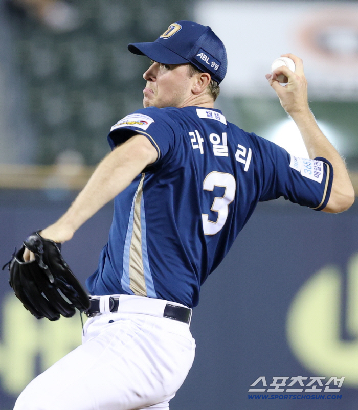 A 17-win pitcher goes to ML under a minor contract? That's absurd. the final stage of negotiations