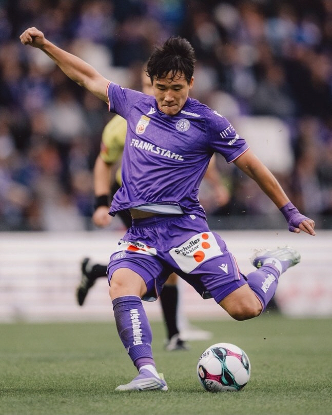 Dad, did you see that? Lee Tae-seok and Lee Eul-yong look like fantastic free-kick exploding season 2nd goal in the last 2 games 2 goals World Cup