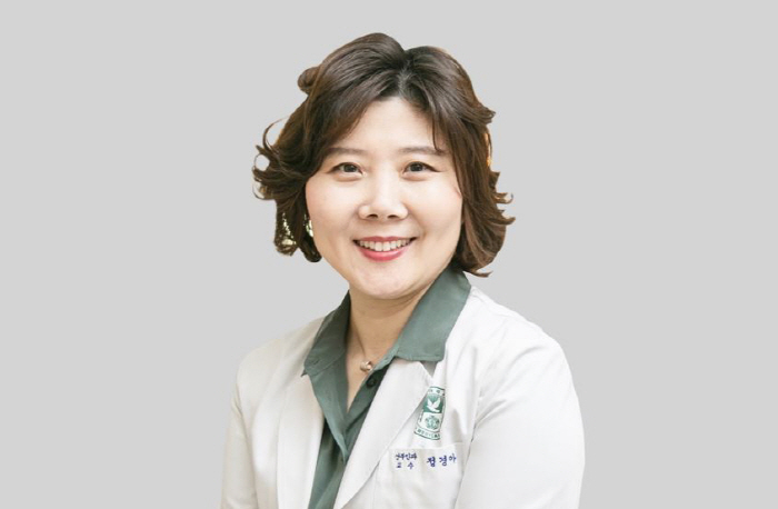 Professor Chung Kyung-ah, the new chairman of the Korean Society of Obstetrics and Gynecology Robot Surgery, is the best in…an effort to further develop