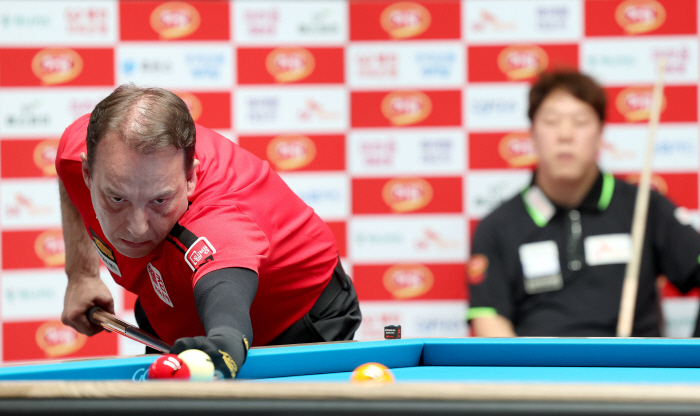 Spanish legend Sanchez stands tall as a PBA legend. Winning 2 consecutive tours in 26 days