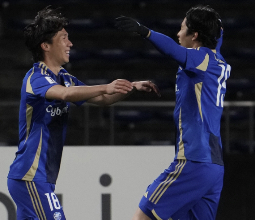 I couldn't even laugh at the end of 2025Um Won-sang's comeback goal Ulsan lost 13 to Oh Se-hoon's net goal and failed to win three consecutive ACLE games