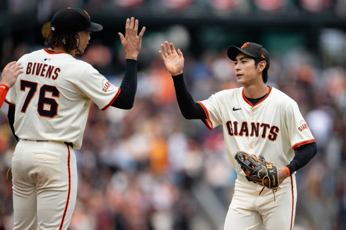 LEE, get out of the way! MLB's worst center fielder Lee Jung-hoo, SF is also looking for an alternative. He will likely be in right field next year