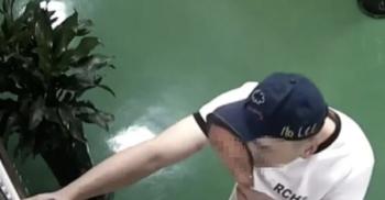 Shocking that a large number of government officials who manipulated face recognition work departments with face masks were caught