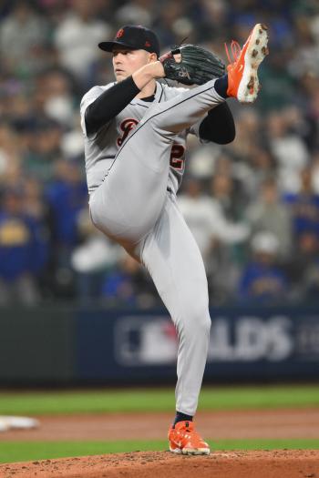 Shocking! They even sell the Tigers' hearts! → Boss, there's no player who can't sell the bombshell