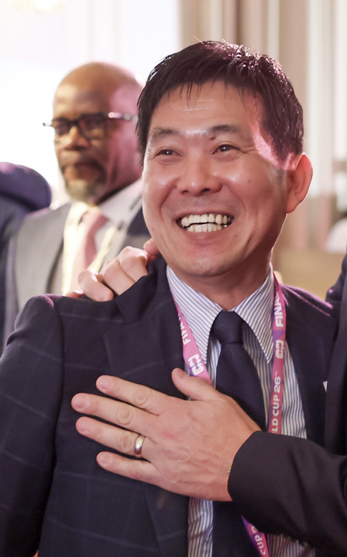 This is the first time I've ever been turned upside down! Korea ranked 17th → Japan ranked 12th, and Messi's Argentina ranked 1st in the World Cup power rankings