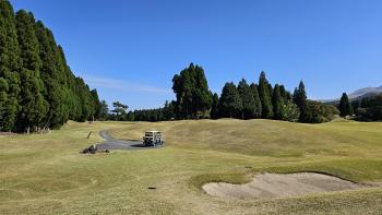 Golf  Hot Spring Perfect Healing Show Golf Recruiting Founding Members of Akamizu Golf Resort Kumamoto