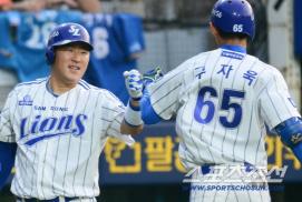 I was wondering if there would be a day together, but this day came. The excitement that Koo Ja-wook talked about with Choi Hyung-woo for the 3rd consecutive GG