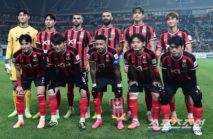 I'm Jesse Lingard of FC Seoul Lingard leaving with Goodbye Goal...11 draws with Seoul and Melbourne 