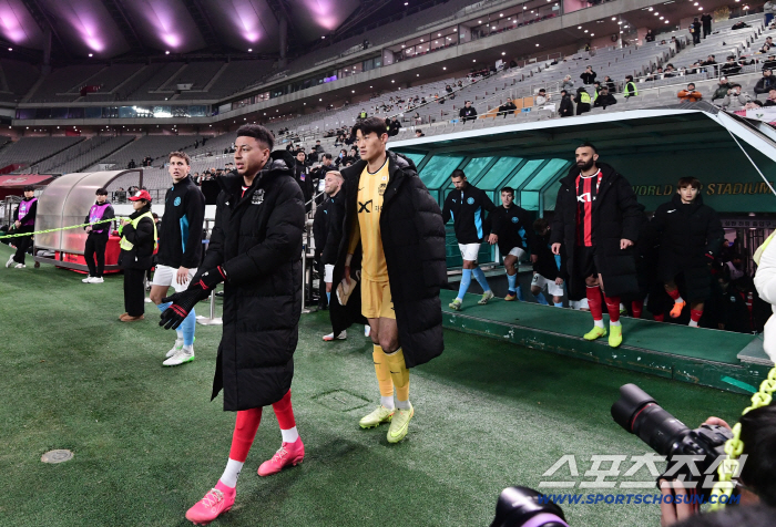 I'm Jesse Lingard of FC Seoul Lingard leaving with Goodbye Goal...11 draws with Seoul and Melbourne 