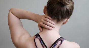 It's hard to use chopsticks. Symptoms similar to stroke, prevention of cervical spondylosis?