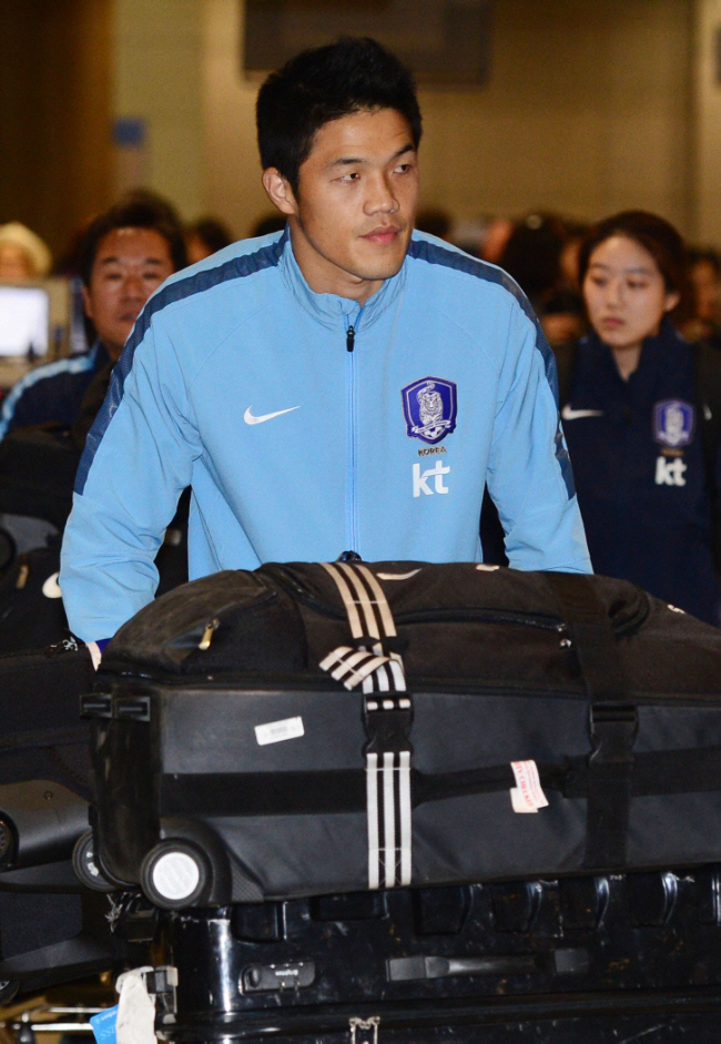 Jung Sung-ryong, the best Korean legend in J-League history, is amazing, leaving the top list at the age of 40 and likely to move to Fukushima in the third division