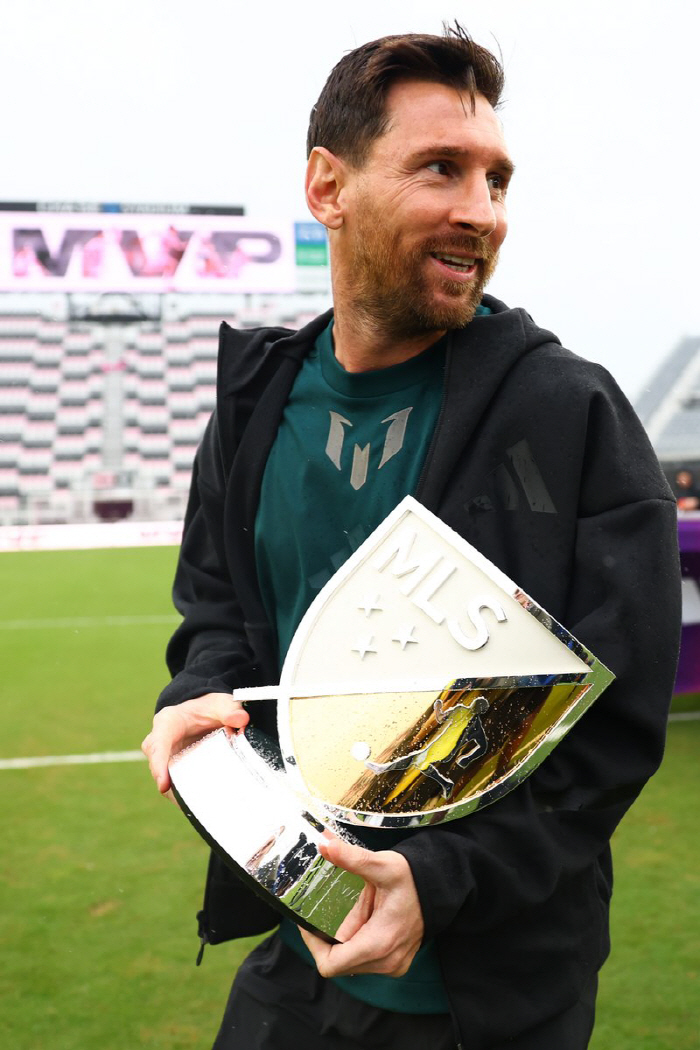  Next, Son Heung-min's turn, Messi, the god of soccer, overwhelming 70% turnout to become the first MLS back-to-back MVP in history