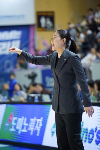  Park Jung-eun, BNK coach, solved the easy game, but in the end, he will feel a lot as he wins