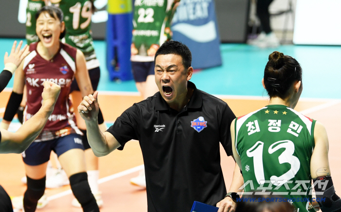  Acting IBK Yeo Oh-hyun roars for 4 consecutive wins