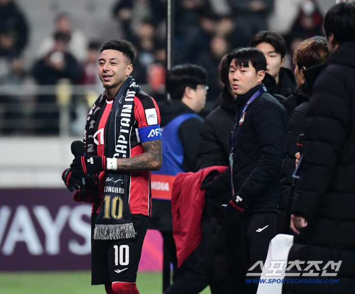  Thank you, Lingard FC Seoul fans