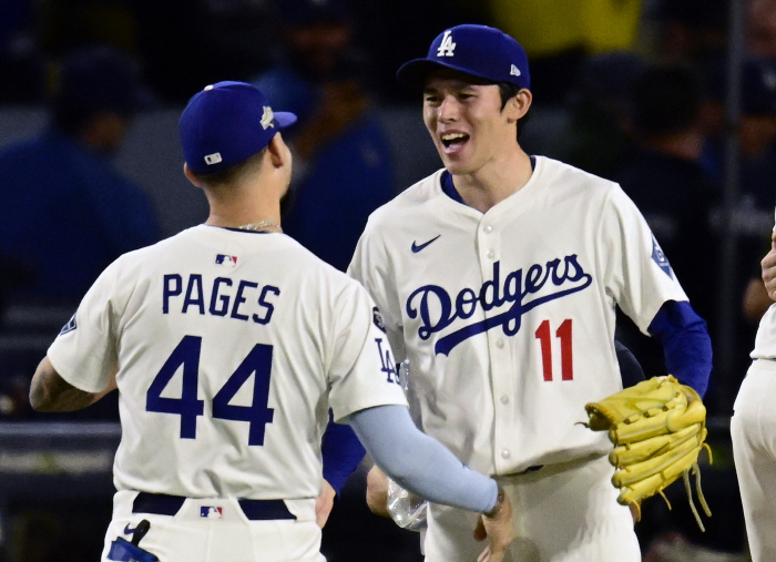 Preparing to return to the starting lineup eased the burden of Sasaki, the Dodgers recruited the biggest Dodgers in the FA bullpen, worth 111.4 billion won for three years
