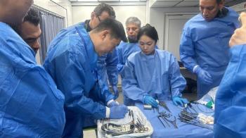 Professor Yong-san Yong of Kyungpook National University Hospital announces the excellence of Korean endoscopic surgery at the world's largest conference of vertebrae